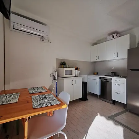 Lägenhet Pratique 4 Pers., Bord De Au Lavandou, Avec Parking Et Climatisation - Fr-1-803-89 Le Lavandou