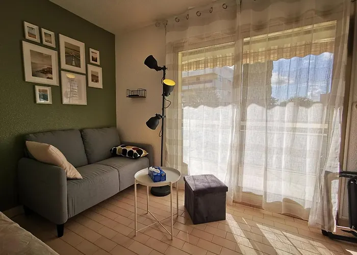 Apartment Pratique 4 Pers., Bord De Au Lavandou, Avec Parking Et Climatisation - Fr-1-803-89 Le Lavandou